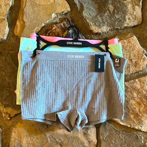 Steve Madden Other - Steve Madden Ribbed Boyshorts Underwear Set
